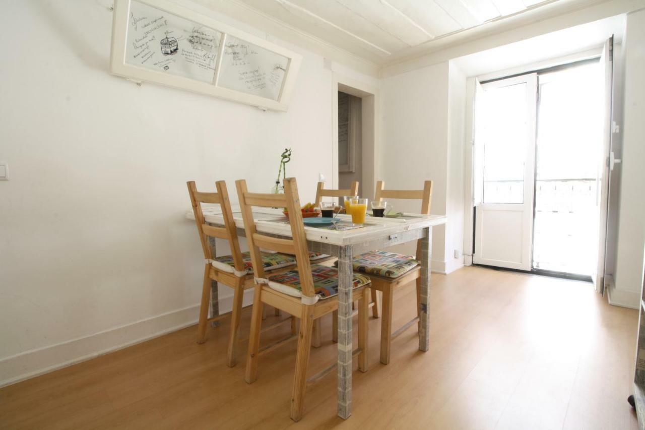 Bairro Alto Window - Cozy Spot In A Buzzing Locale Appartement Lissabon Buitenkant foto